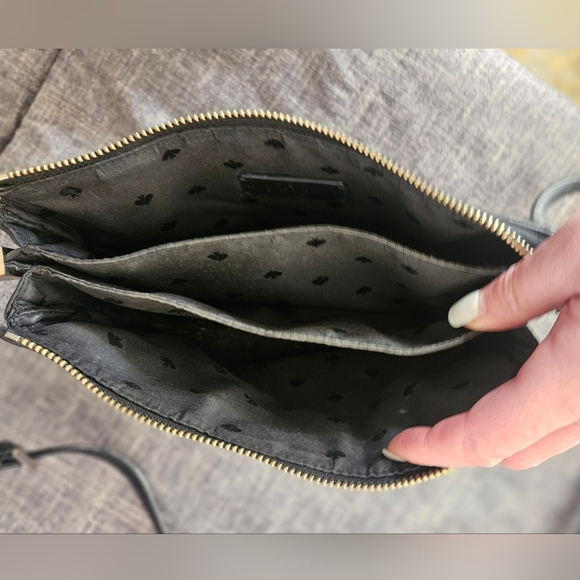 Kate Spade Leila Triple Gusset Crossbody bag. Black Pebbled Leather. - Picture 11 of 15